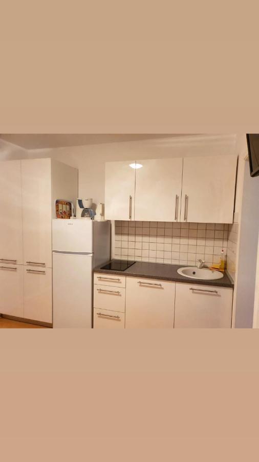 Guesthouse Pejo โปเรช ภายนอก รูปภาพ