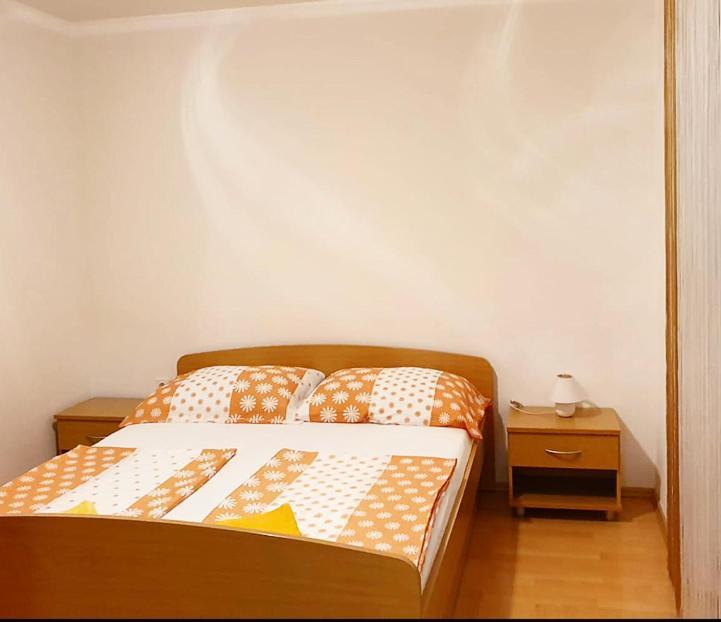 Guesthouse Pejo โปเรช ภายนอก รูปภาพ