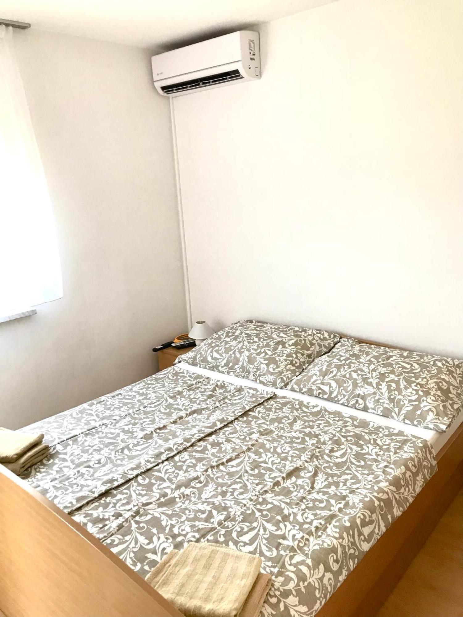 Guesthouse Pejo โปเรช ภายนอก รูปภาพ